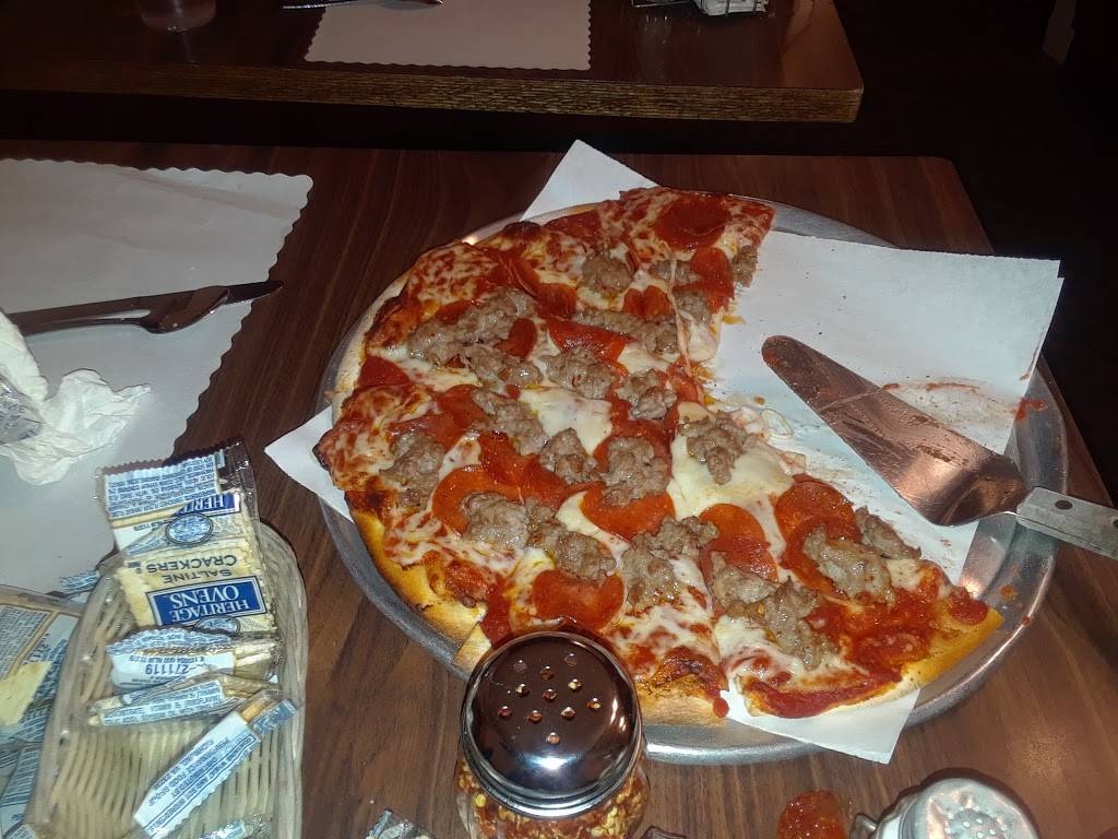 Carls Pizza | restaurant | 3800 W 38th Ave, Denver, CO 80211, USA | 3034771694 OR +1 303-477-1694