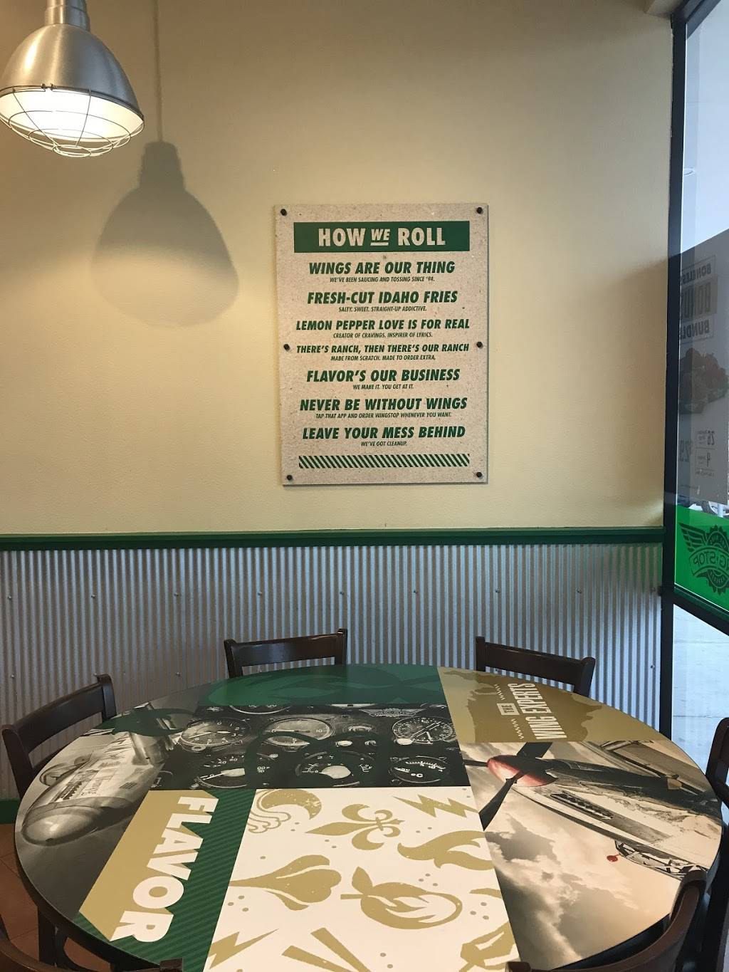 Wingstop | restaurant | 4400 North Fwy, Houston, TX 77022, USA | 7139369464 OR +1 713-936-9464