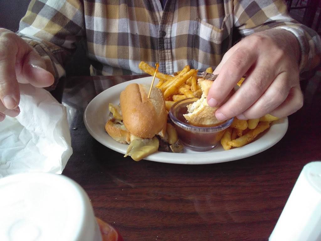 East End Bistro & Pub | restaurant | 11922 Madison Ave, Lakewood, OH 44107, USA | 2165219740 OR +1 216-521-9740