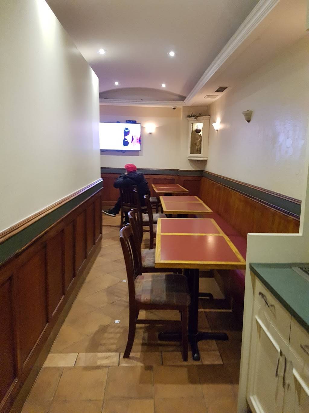 Mammas Pizza | restaurant | 944 Eglinton Ave W, Toronto, ON M6C 2C2, Canada | 4167876626 OR +1 416-787-6626