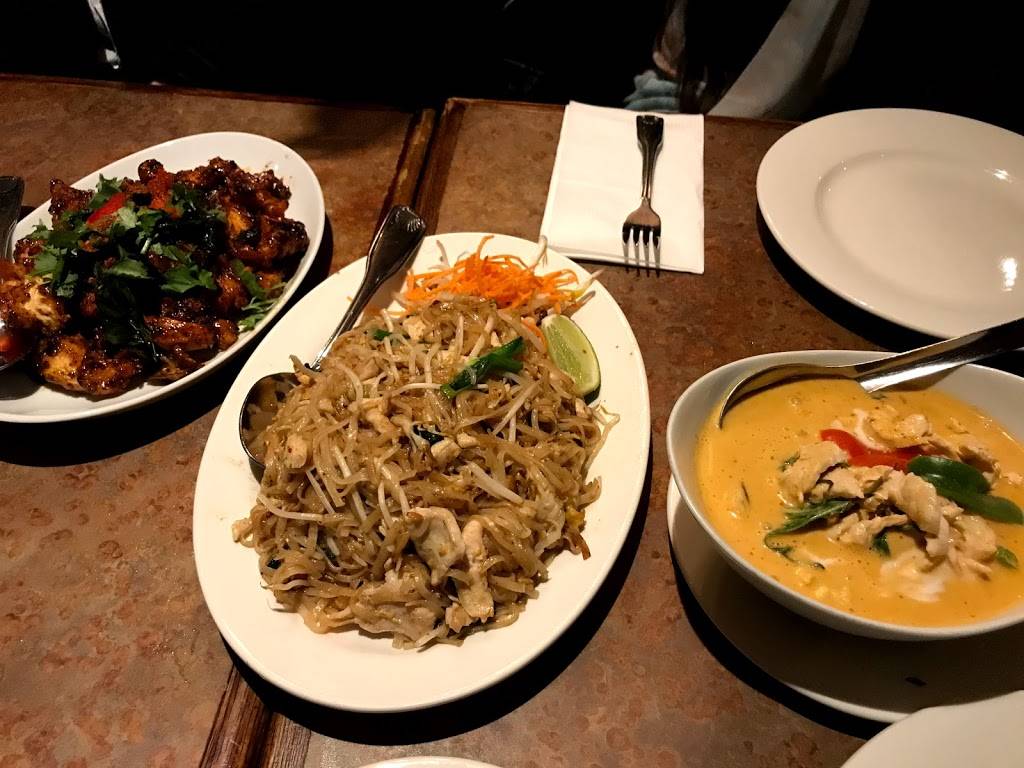Buddha Ruksa | restaurant | 3520 SW Genesee St, Seattle, WA 98126, USA | 2069377676 OR +1 206-937-7676