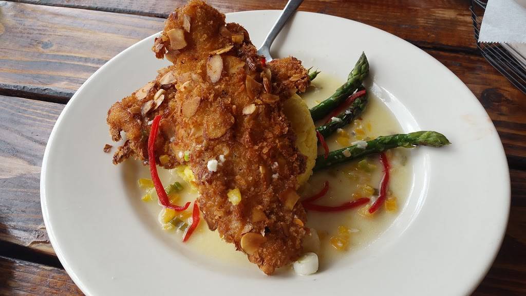 La Viga Seafood & Cocina Mexicana | restaurant | 1772 Broadway, Redwood City, CA 94063, USA | 6506798141 OR +1 650-679-8141