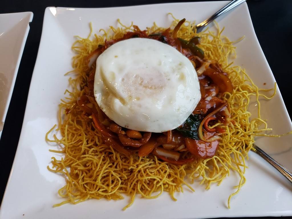 Urban Hakka | restaurant | 3305 Yonge St, Toronto, ON M4N 2L8, Canada | 4164810101 OR +1 416-481-0101