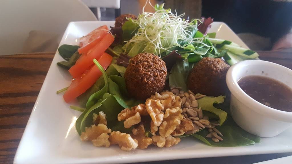 Loving Hut | restaurant | 76 Bushwick Ave, Brooklyn, NY 11211, USA | 7183887567 OR +1 718-388-7567