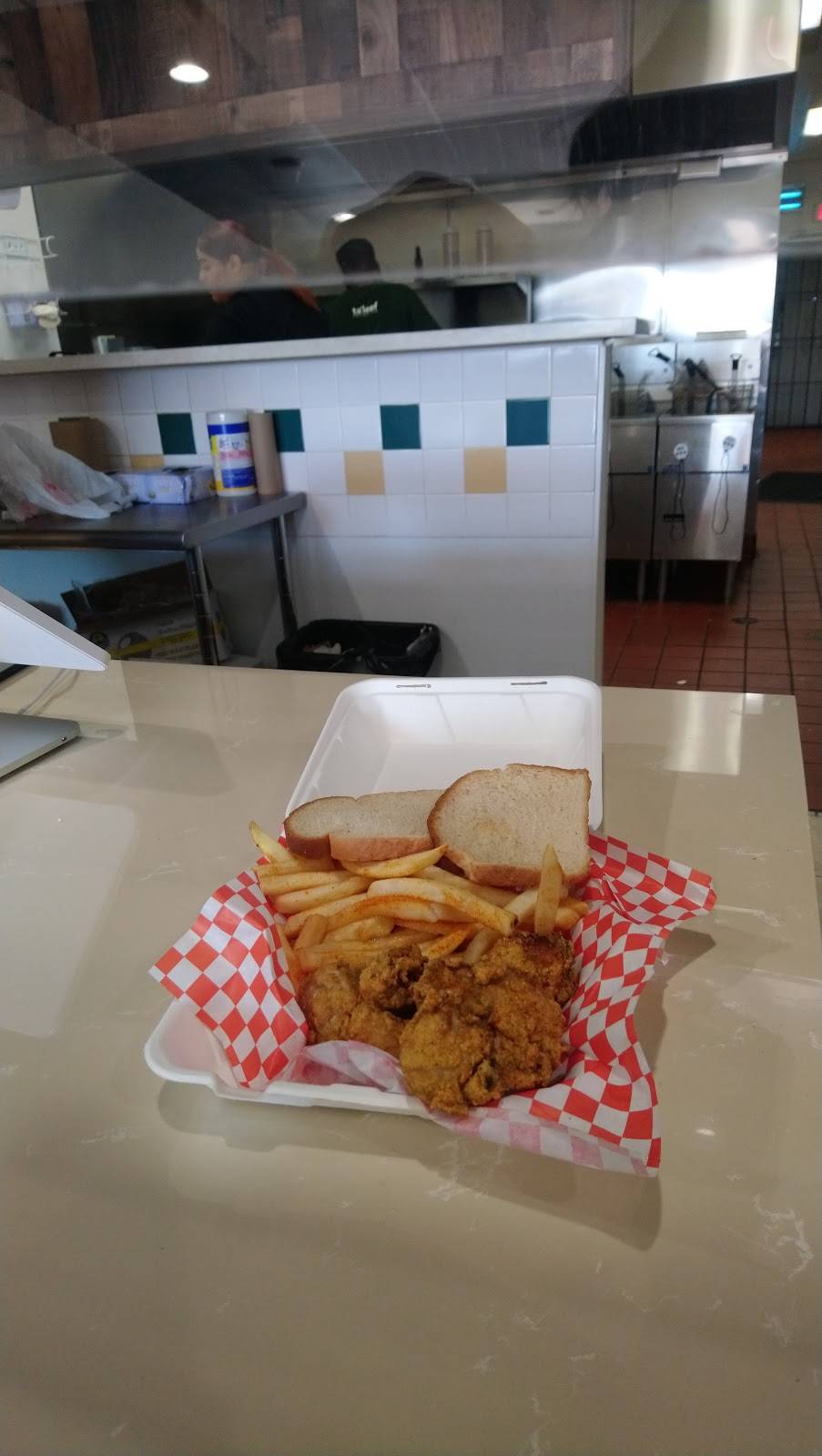 Blazin Fish & Chips | restaurant | 3730 Sonoma Blvd, Vallejo, CA 94589, USA | 7075635149 OR +1 707-563-5149