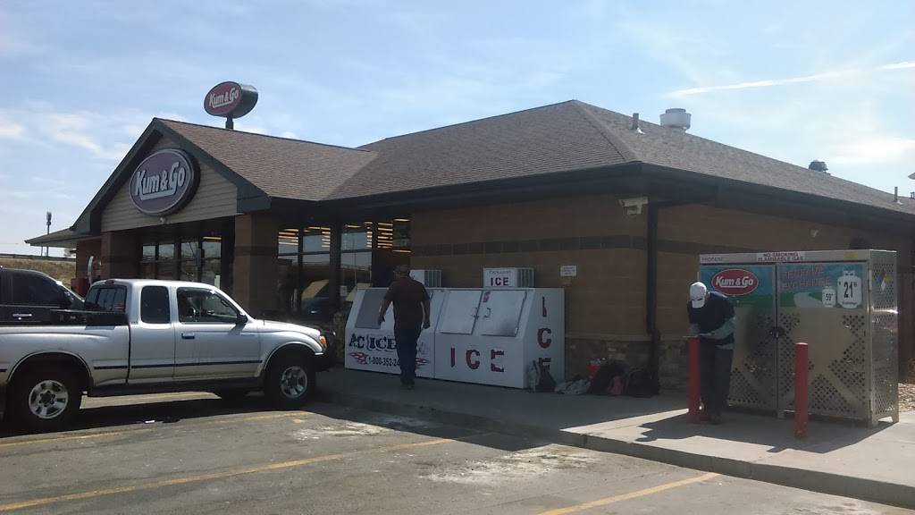 Kum & Go | meal takeaway | 70 W Bridge St, Brighton, CO 80601, USA | 3036599546 OR +1 303-659-9546