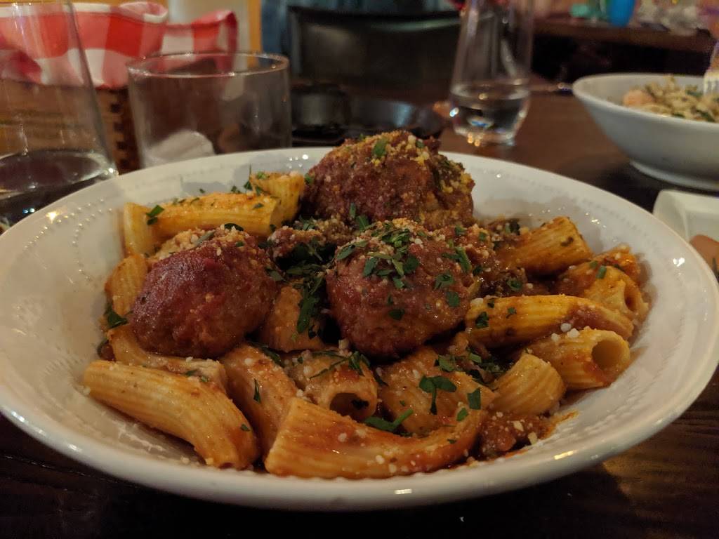 La Riviera | restaurant | 5925 Baum Blvd, Pittsburgh, PA 15206, USA | 4126652880 OR +1 412-665-2880