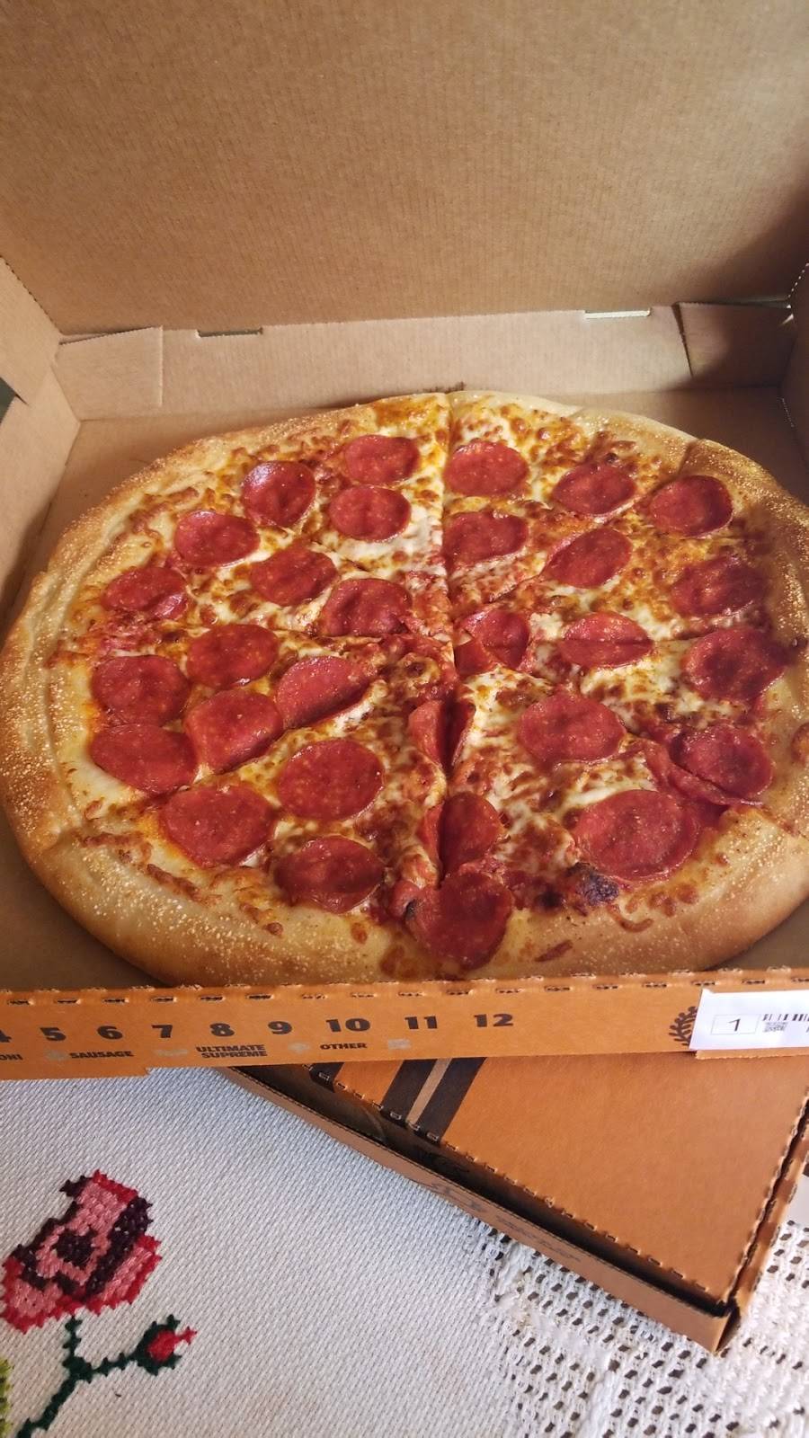 Little Caesars Pizza | meal takeaway | 13060 Glenoaks Blvd #113, Sylmar, CA 91342, USA | 8183671599 OR +1 818-367-1599