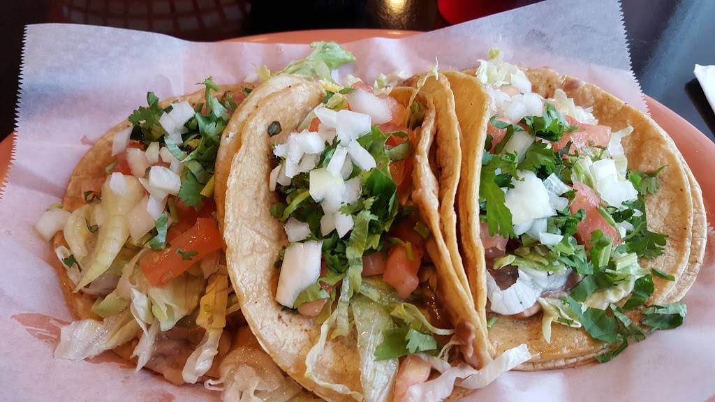 Los Gemelos Restaurant | restaurant | 244 W Gilman St, Madison, WI 53706, USA | 6084676999 OR +1 608-467-6999