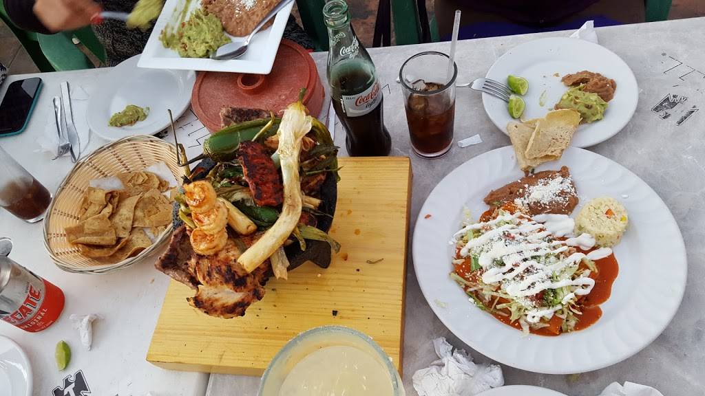 RESTAURANTE HABANA BANANA | restaurant | CENTRO COMERCIAL LA BUFADORA LOCAL #16 EJIDO, Esteban Cantú, 22794 Ensenada, B.C., Mexico | 016462361034 OR +52 646 236 1034