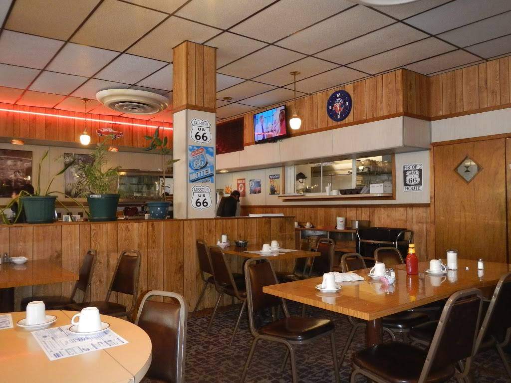 Joliet Route 66 Diner | restaurant | 22 W Clinton St, Joliet, IL 60432, USA | 8157233865 OR +1 815-723-3865