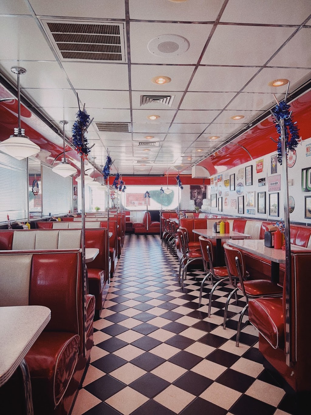McCaffee’s DINER | restaurant | 17044 Co Rd 5, Flagler, CO 80815, USA | 7197654040 OR +1 719-765-4040