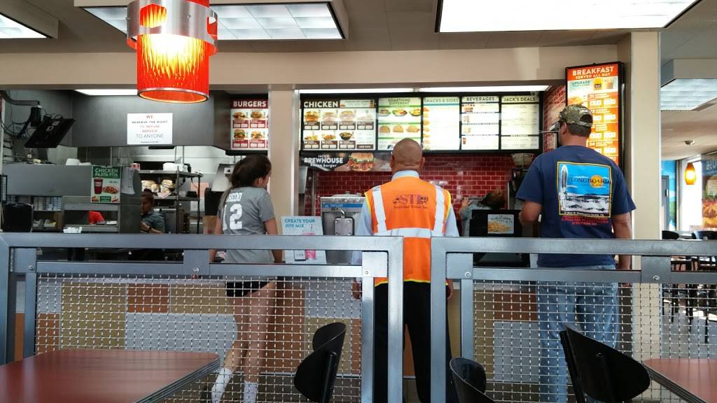 Jack in the Box | restaurant | 30 N Rosemead Blvd, Pasadena, CA 91107, USA | 6263049356 OR +1 626-304-9356