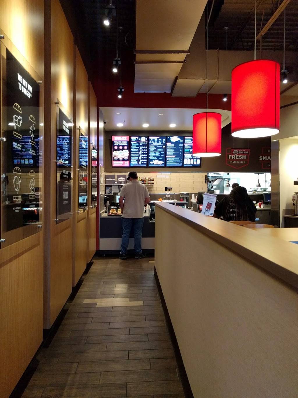 Smashburger | restaurant | Crossways Shopping Center, 1412 Greenbrier Pkwy unit 138, Chesapeake, VA 23320, USA | 7573513792 OR +1 757-351-3792