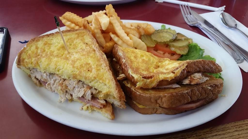 Dinas Family Restaurant | restaurant | 40800 Fremont Blvd, Fremont, CA 94538, USA | 5107701930 OR +1 510-770-1930