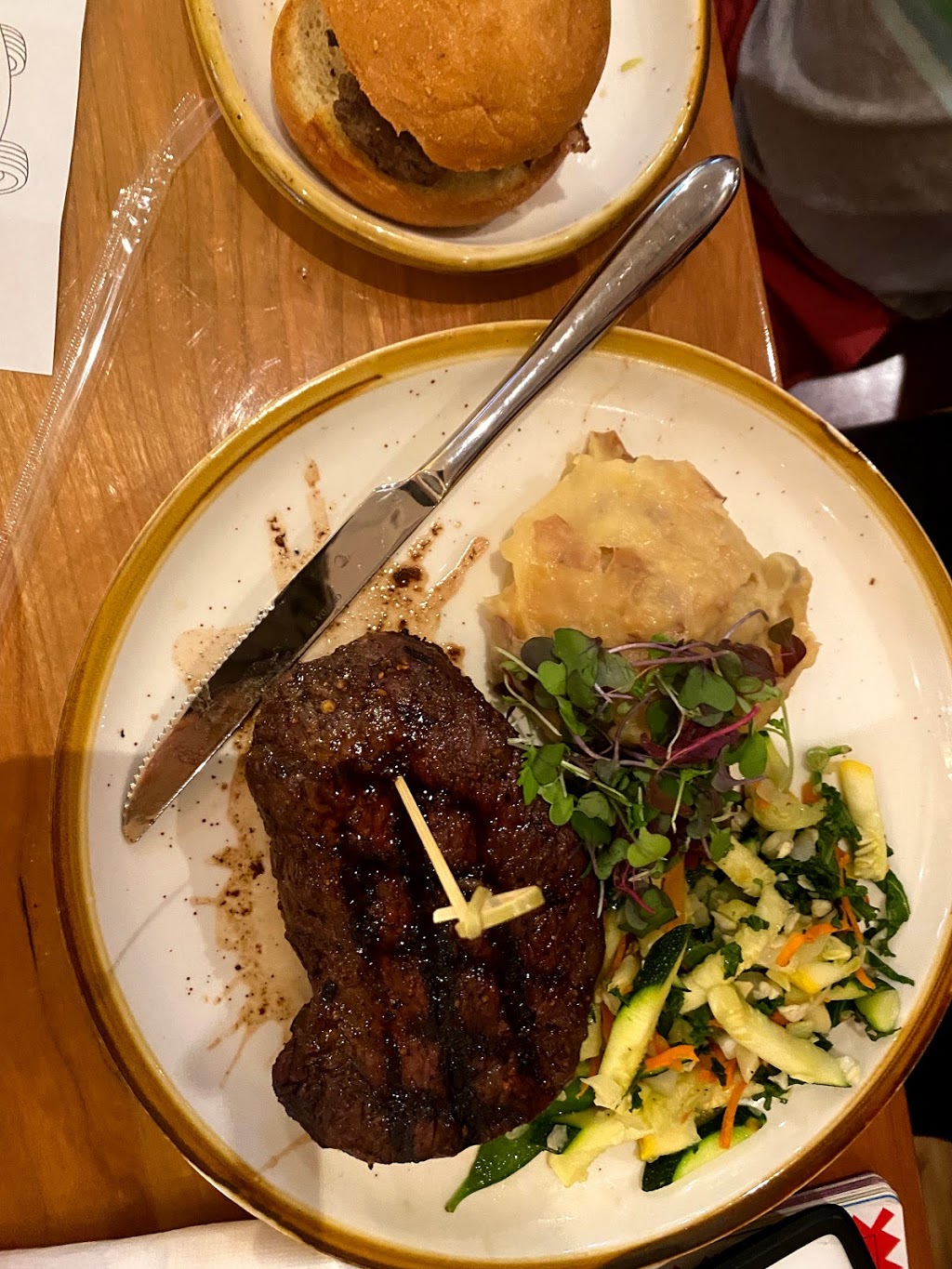 Clear Sky Club Haus | restaurant | 36355 E Lake Rd S, Palm Harbor, FL 34685, USA | 7273307471 OR +1 727-330-7471