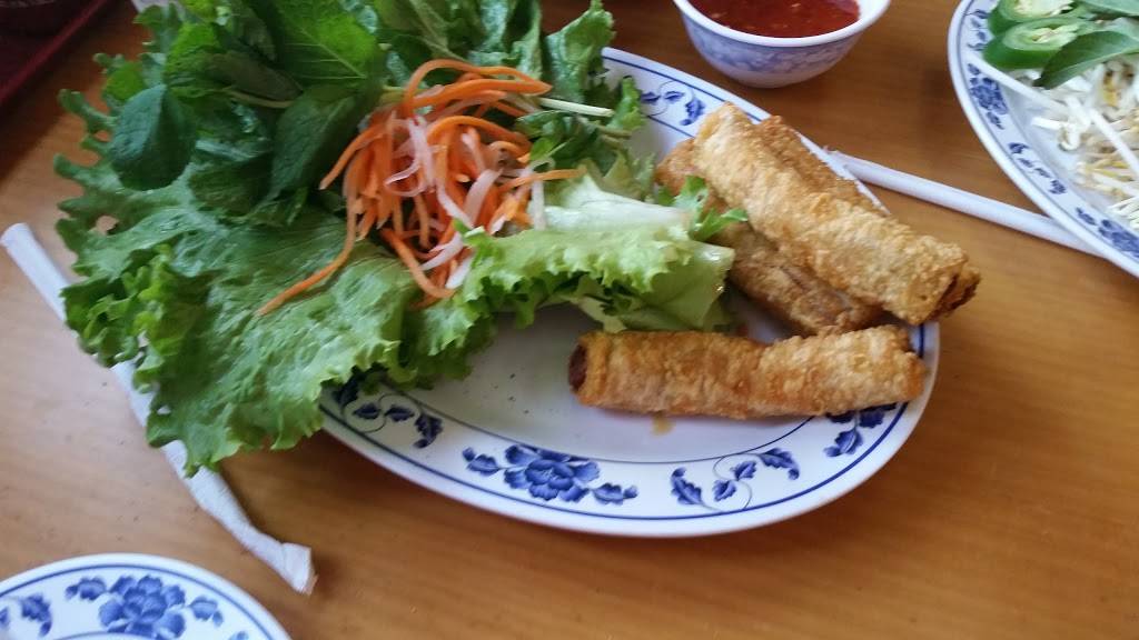 Pho Sao Bien Restaurant | restaurant | 1958 Garnet Ave, San Diego, CA 92109, USA | 8582729612 OR +1 858-272-9612