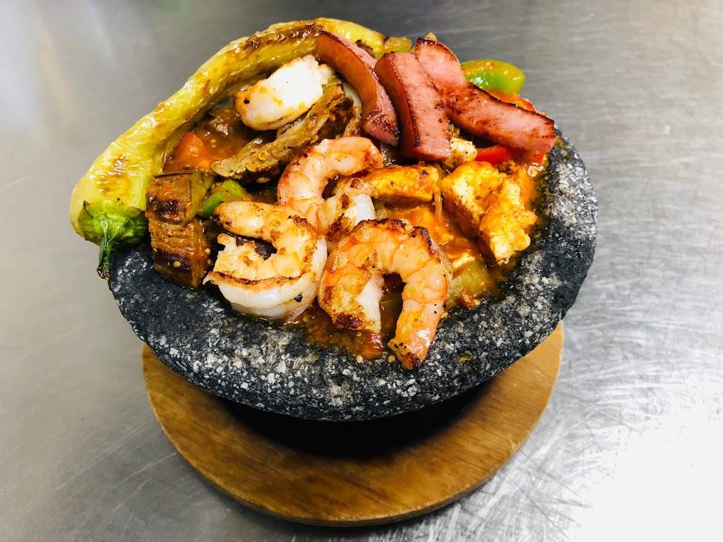 Betos Restaurant #2 | restaurant | 3306 Oak Springs Dr, Austin, TX 78721, USA | 5125244179 OR +1 512-524-4179