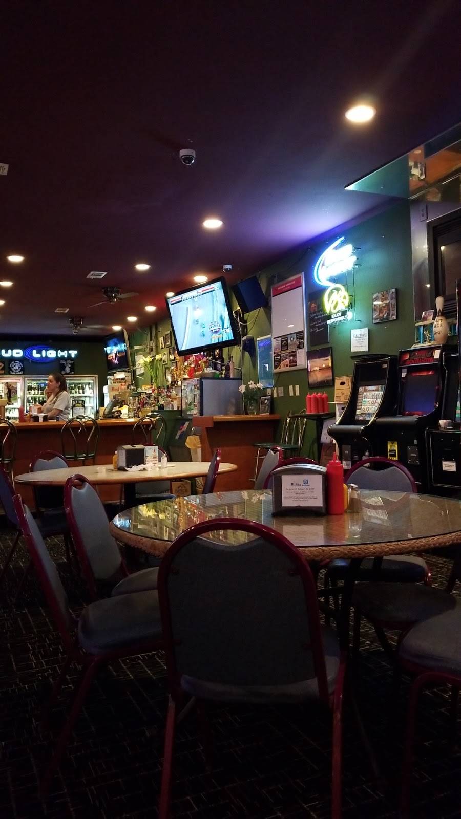 Mulligans Bar & Grill | restaurant | 2791 4th St SE, Mason City, IA 50401, USA | 6414229888 OR +1 641-422-9888