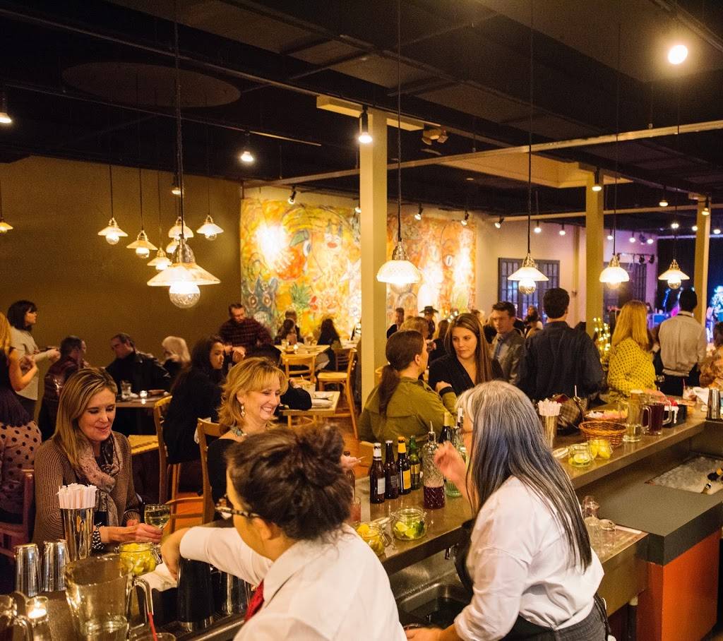 Treebeards | restaurant | 315 Travis St #1812, Houston, TX 77002, USA | 7132282622 OR +1 713-228-2622