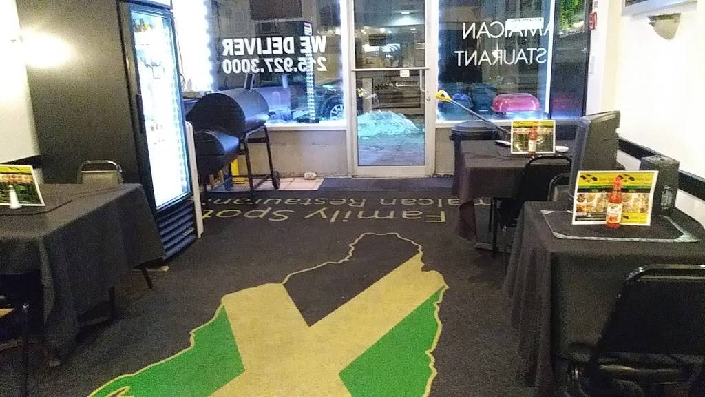 Family Spot Jamaican Restaurant | restaurant | 6722 N Broad St, Philadelphia, PA 19126, USA | 2159273000 OR +1 215-927-3000