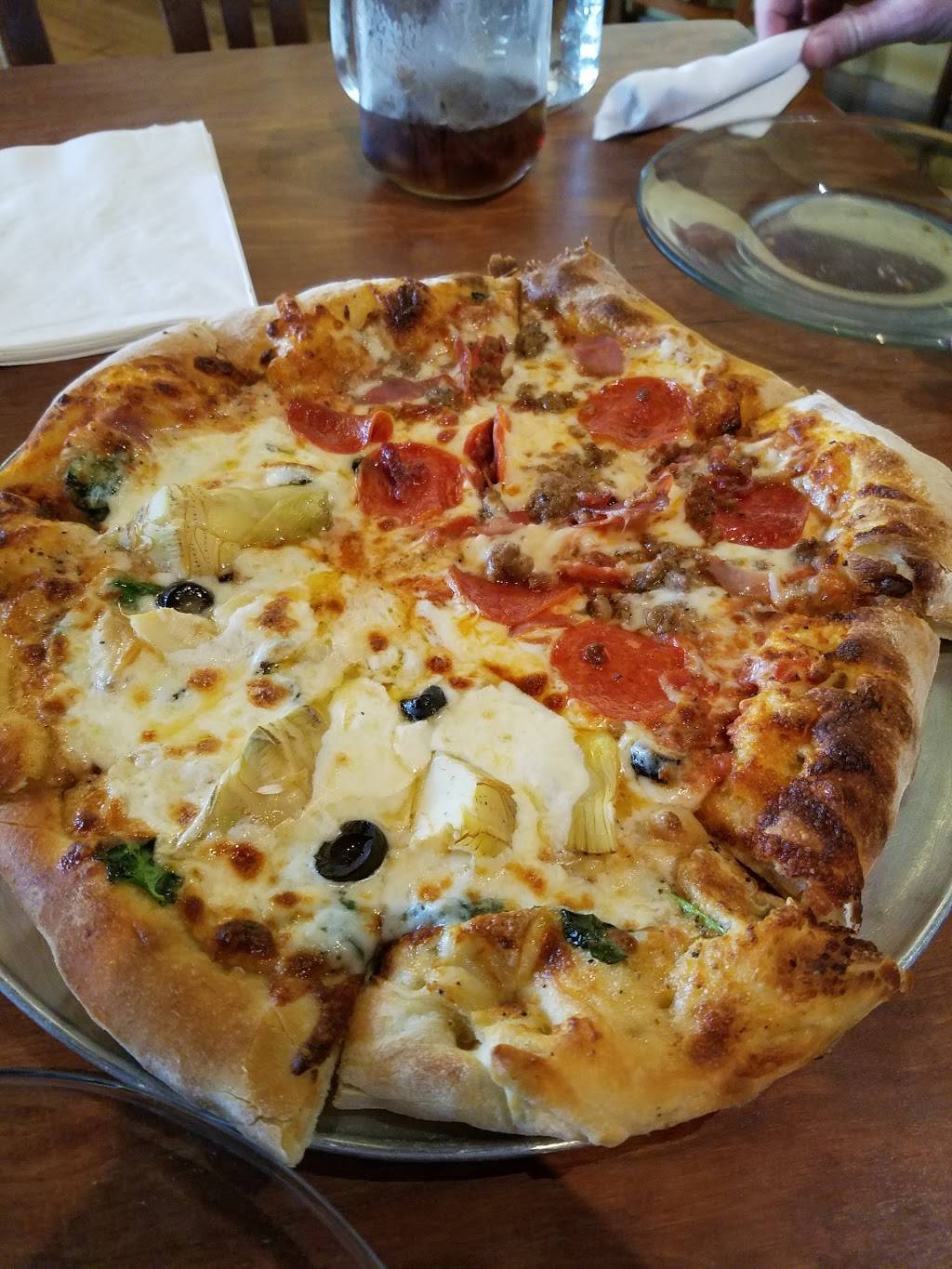 Dogtown Roadhouse | restaurant | 302 S Locust St, Floyd, VA 24091, USA | 5407456836 OR +1 540-745-6836