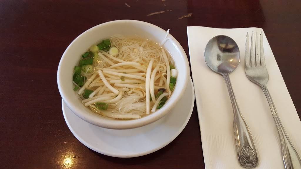 Spice Thai Cuisine | restaurant | 24301 Muirlands Blvd R, Lake Forest, CA 92630, USA | 9494589606 OR +1 949-458-9606