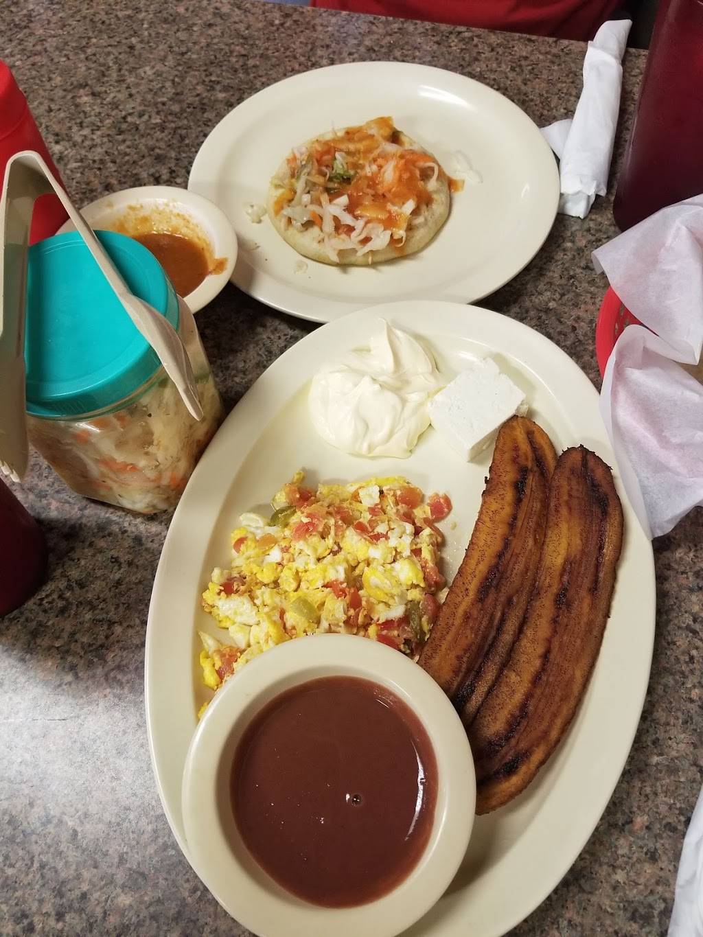 Pupusas Mama Tita | restaurant | 3420 Broadway Blvd #128, Garland, TX 75043, USA | 9722725818 OR +1 972-272-5818