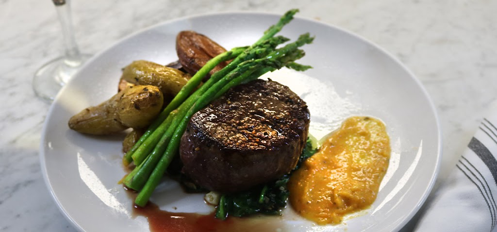 Locals at The Alley | restaurant | 312 Fairhope Ave, Fairhope, AL 36532, USA | 2515177225 OR +1 251-517-7225