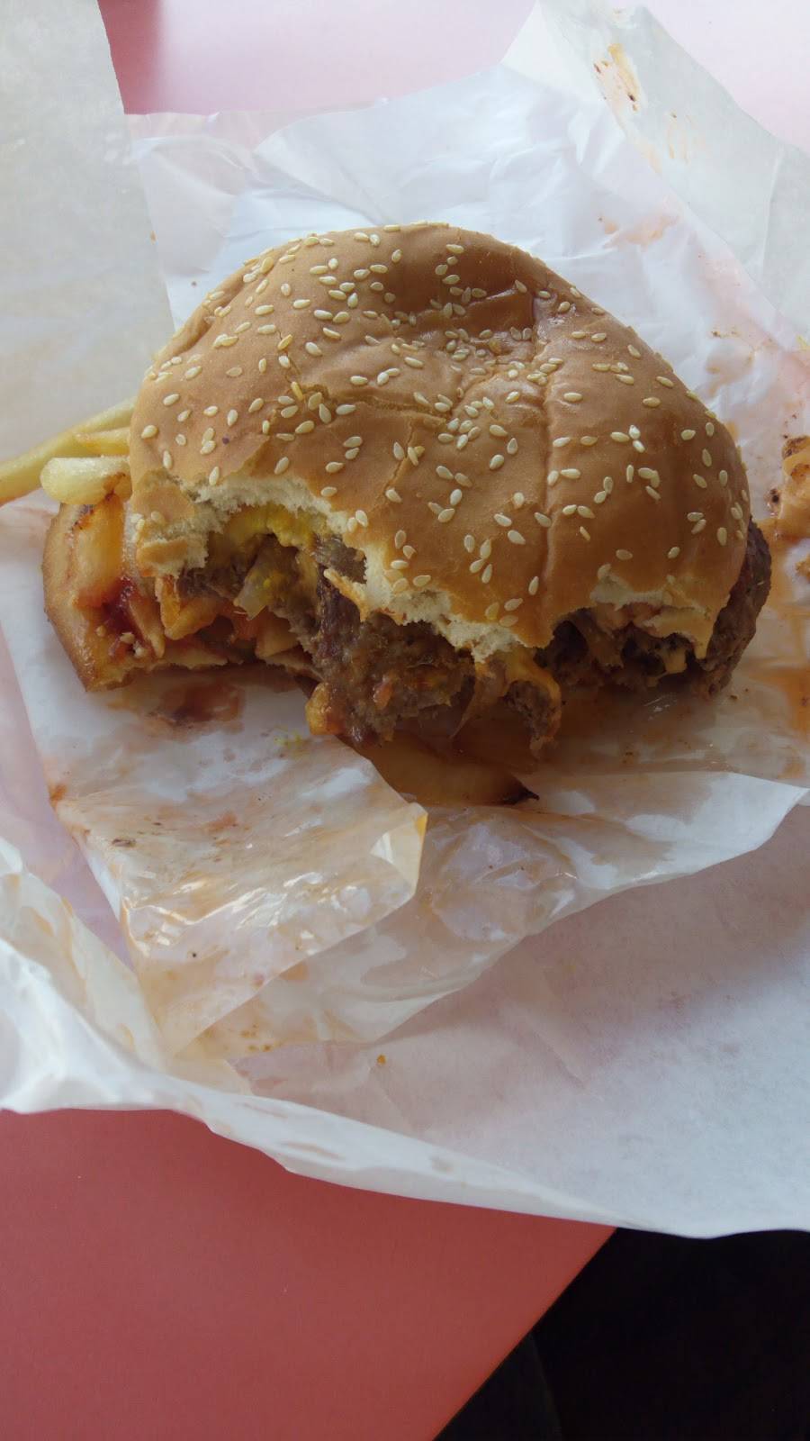 Nickys The Real McCoy | restaurant | 2400 S Cicero Ave, Cicero, IL 60804, USA | 7082228500 OR +1 708-222-8500