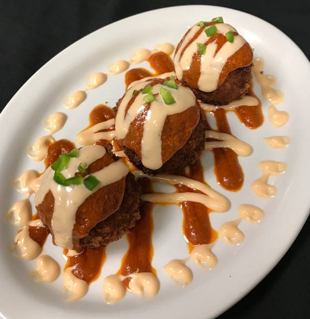 Griffin Tavern | restaurant | 5062 S Syracuse St, Denver, CO 80237, USA | 7204824038 OR +1 720-482-4038