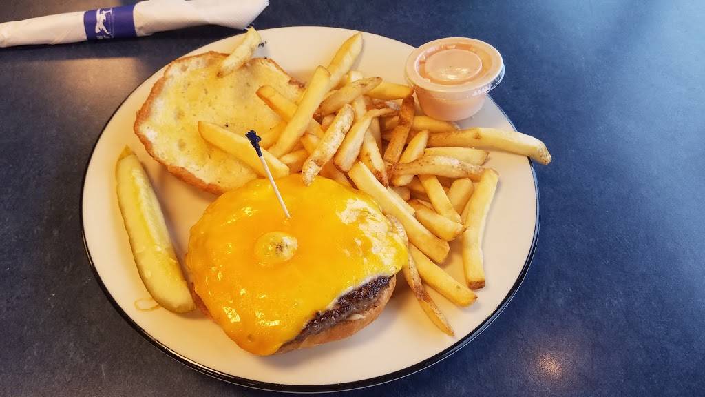 Pat OMalleys Jet Room | restaurant | 3606 Corben Ct Located inside the Wisconsin Avaition building, Madison, WI 53704, USA | 6082685010 OR +1 608-268-5010