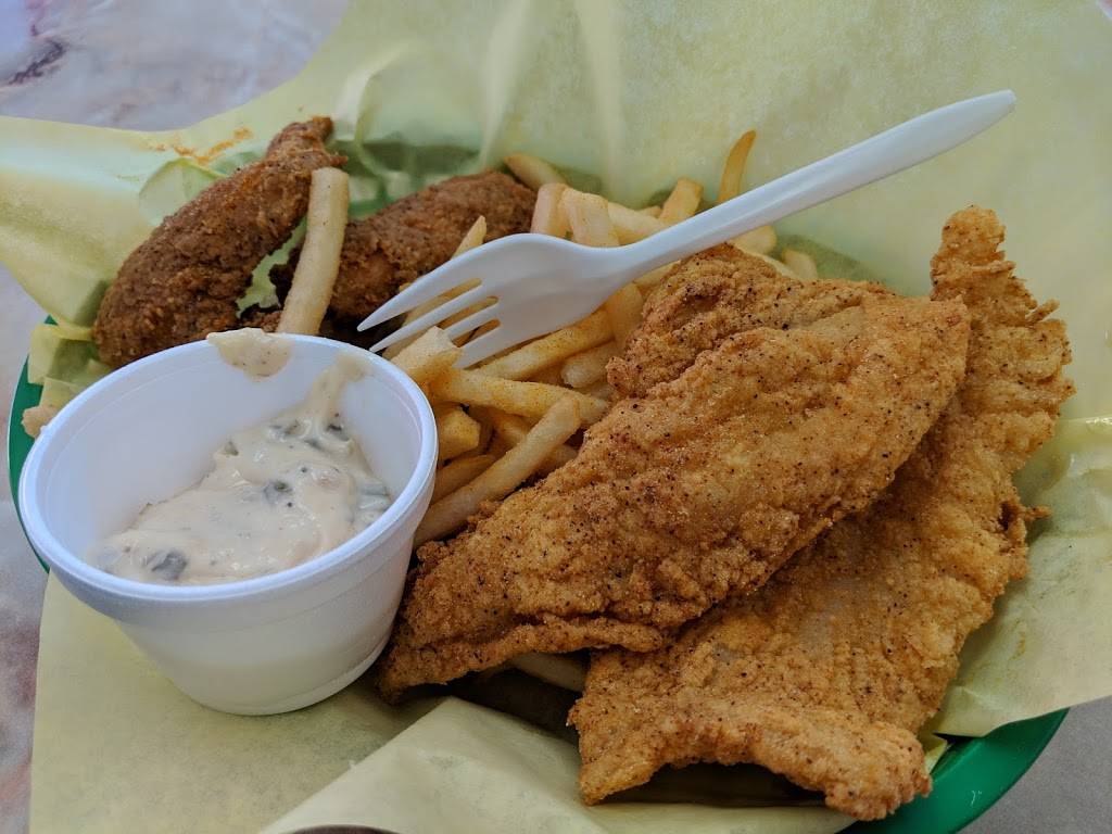 Smittys Famous Fish & Chicken | restaurant | 9032 Venice Blvd, Culver City, CA 90232, USA | 3108151029 OR +1 310-815-1029