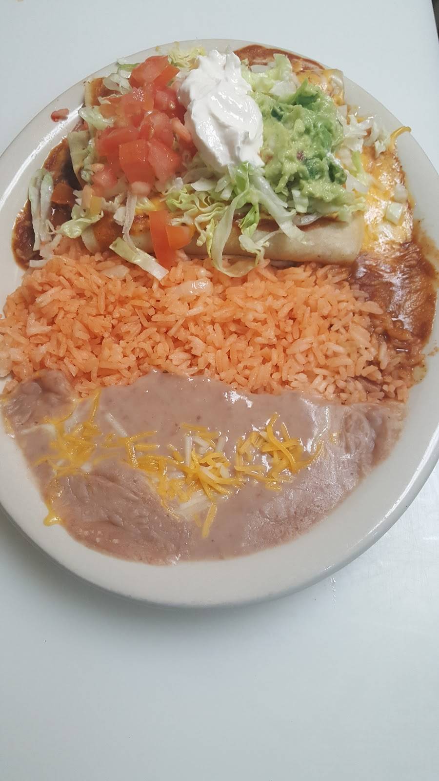 Dona Mary Restaurant And Bar | restaurant | 813 Front St, Gibbon, NE 68840, USA | 3084686612 OR +1 308-468-6612