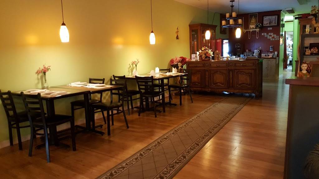 Chiangmai Thai Restaurant | restaurant | 166 Church St, Naugatuck, CT 06770, USA | 2037202426 OR +1 203-720-2426