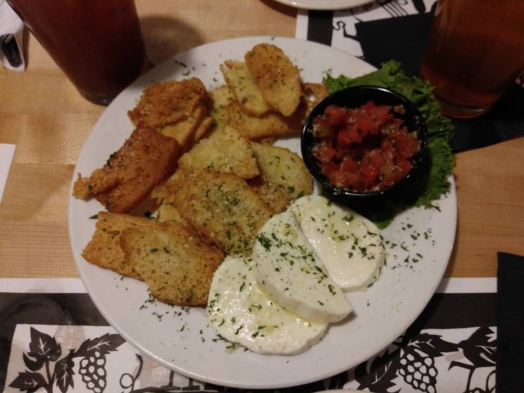 Johnny Ts Bistro | restaurant | 171 E South St, Hillsdale, MI 49242, USA | 5174391100 OR +1 517-439-1100