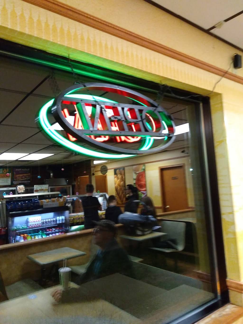 Subway | restaurant | 240 Linn St, Baraboo, WI 53913, USA | 6083560166 OR +1 608-356-0166