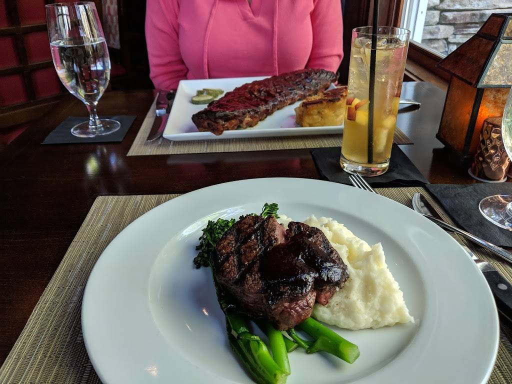 Vintage Tavern | restaurant | 1900 Governors Pointe Dr, Suffolk, VA 23436, USA | 7572388808 OR +1 757-238-8808