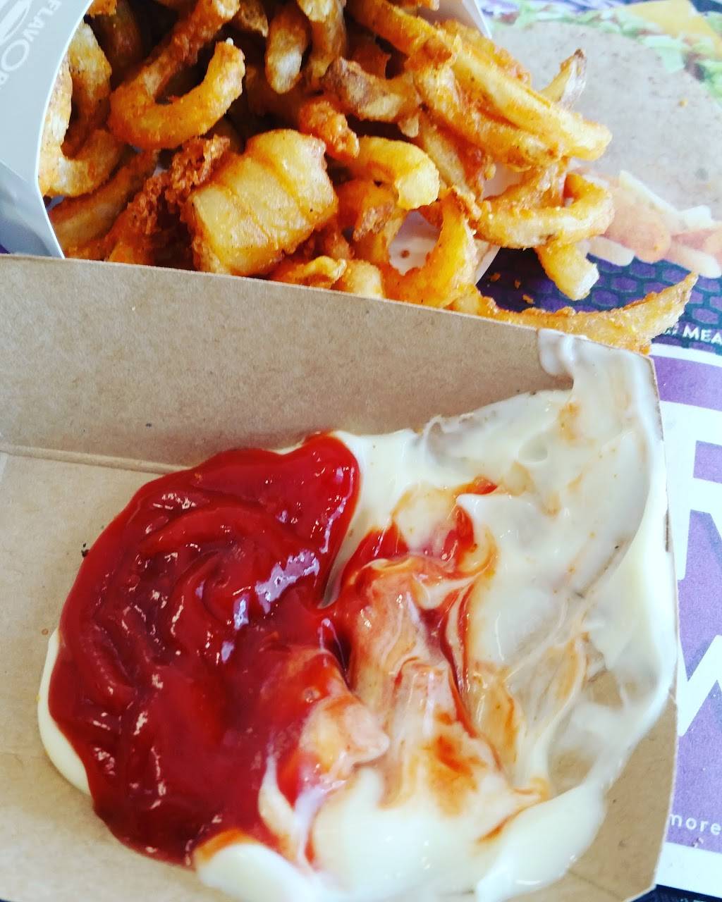 Jack in the Box | restaurant | 7150 San Pedro Ave, San Antonio, TX 78216, USA | 2105240028 OR +1 210-524-0028