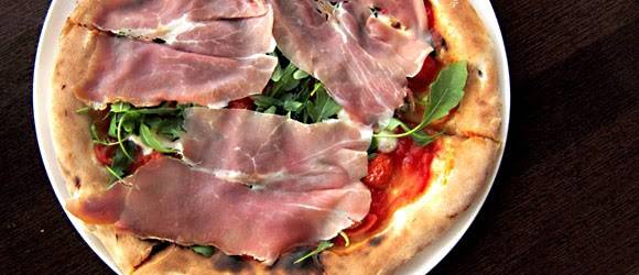 Queen Margherita Pizza | restaurant | 3111 W McGraw St #103, Seattle, WA 98199, USA | 2065484908 OR +1 206-548-4908