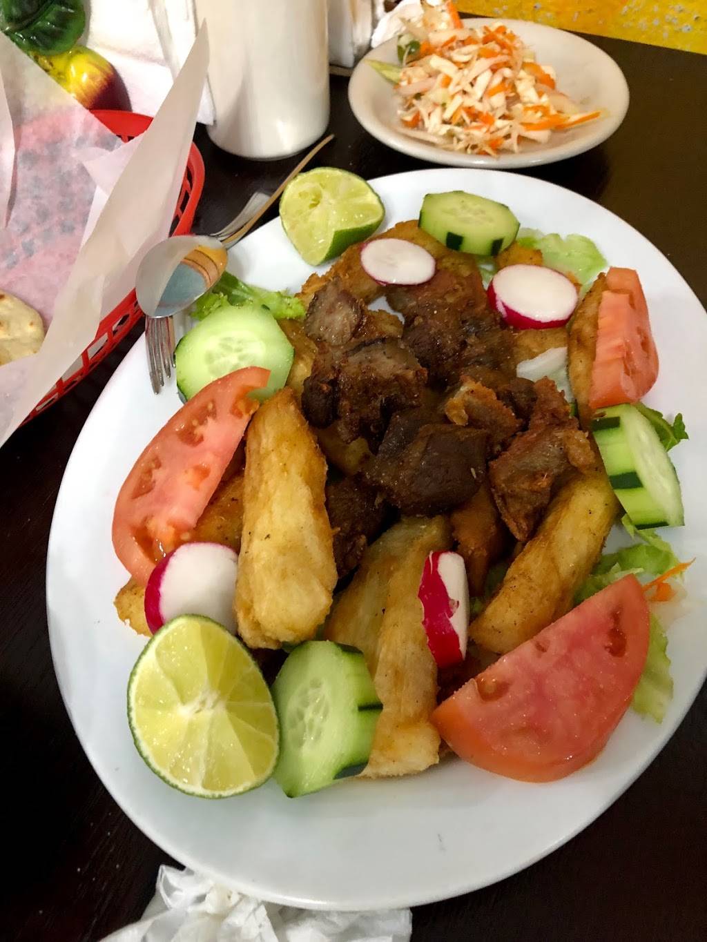 Mi Lindo Cuscatlan | restaurant | 12139 Garfield Ave, South Gate, CA 90280, USA | 5626348601 OR +1 562-634-8601