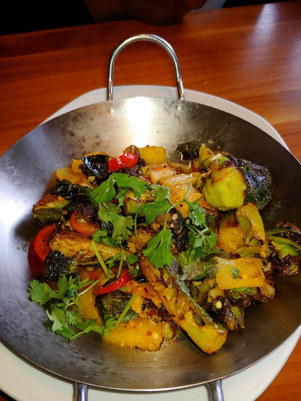 P.F. Changs | restaurant | 3338 W Friendly Ave, Greensboro, NC 27410, USA | 3362911302 OR +1 336-291-1302