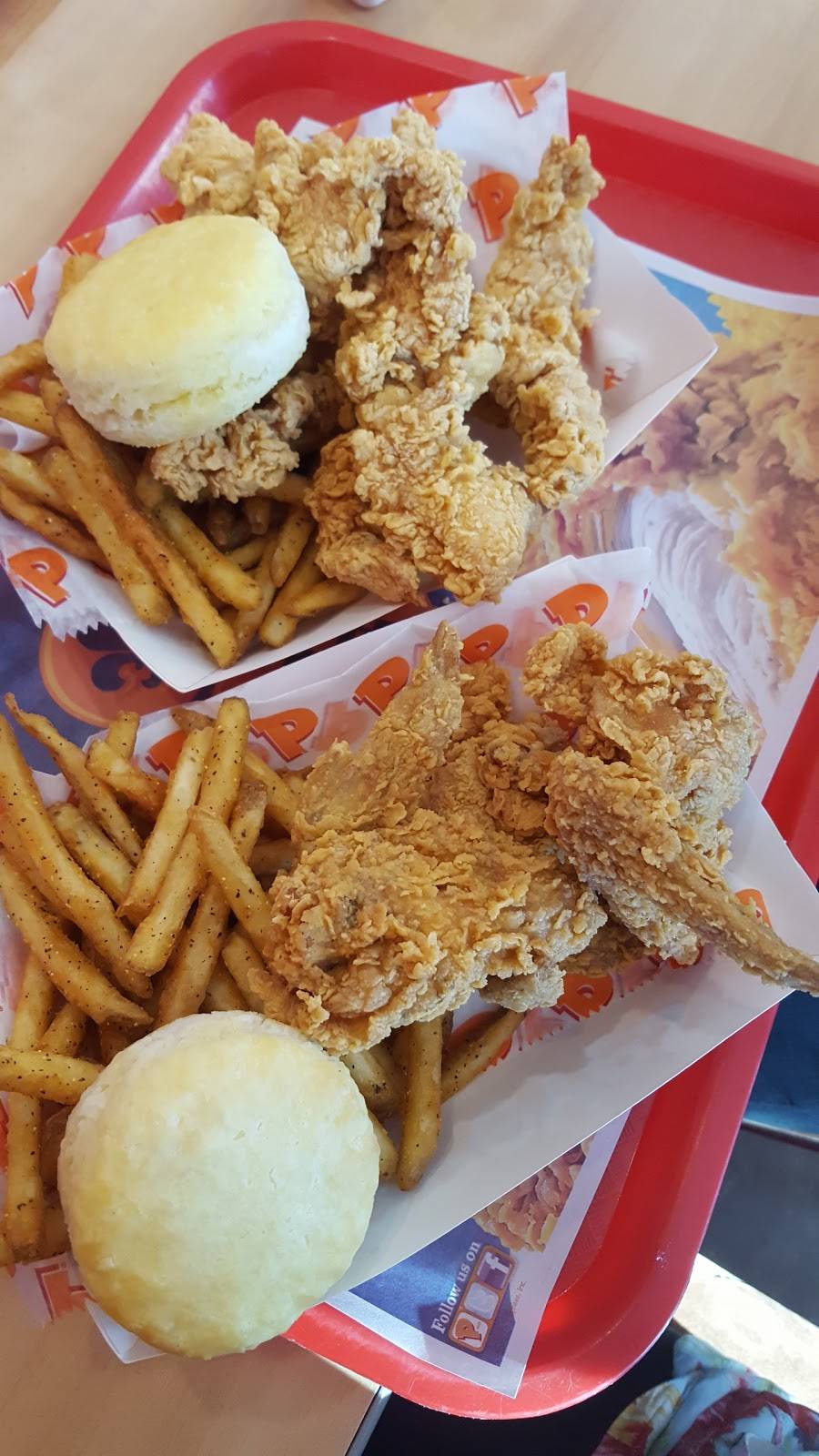 Popeyes Louisiana Kitchen | restaurant | 60 N Stephanie St, Henderson, NV 89074, USA | 7025642911 OR +1 702-564-2911