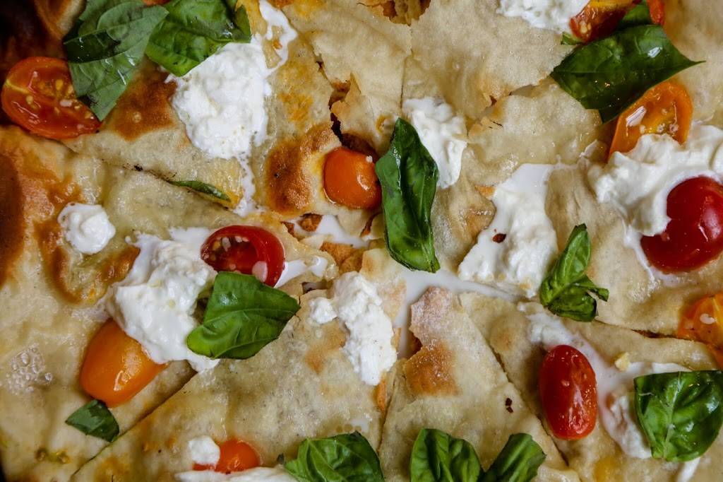 Public Service | restaurant | 311 Baronne St, New Orleans, LA 70112, USA | 5049626527 OR +1 504-962-6527