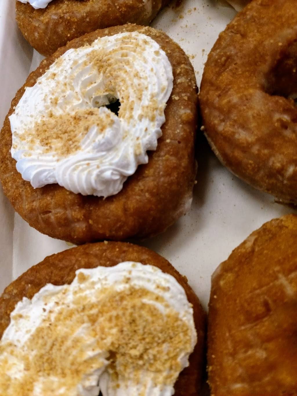Nigh-Time Donuts | bakery | 299 N Main St, Tooele, UT 84074, USA | 4358828503 OR +1 435-882-8503