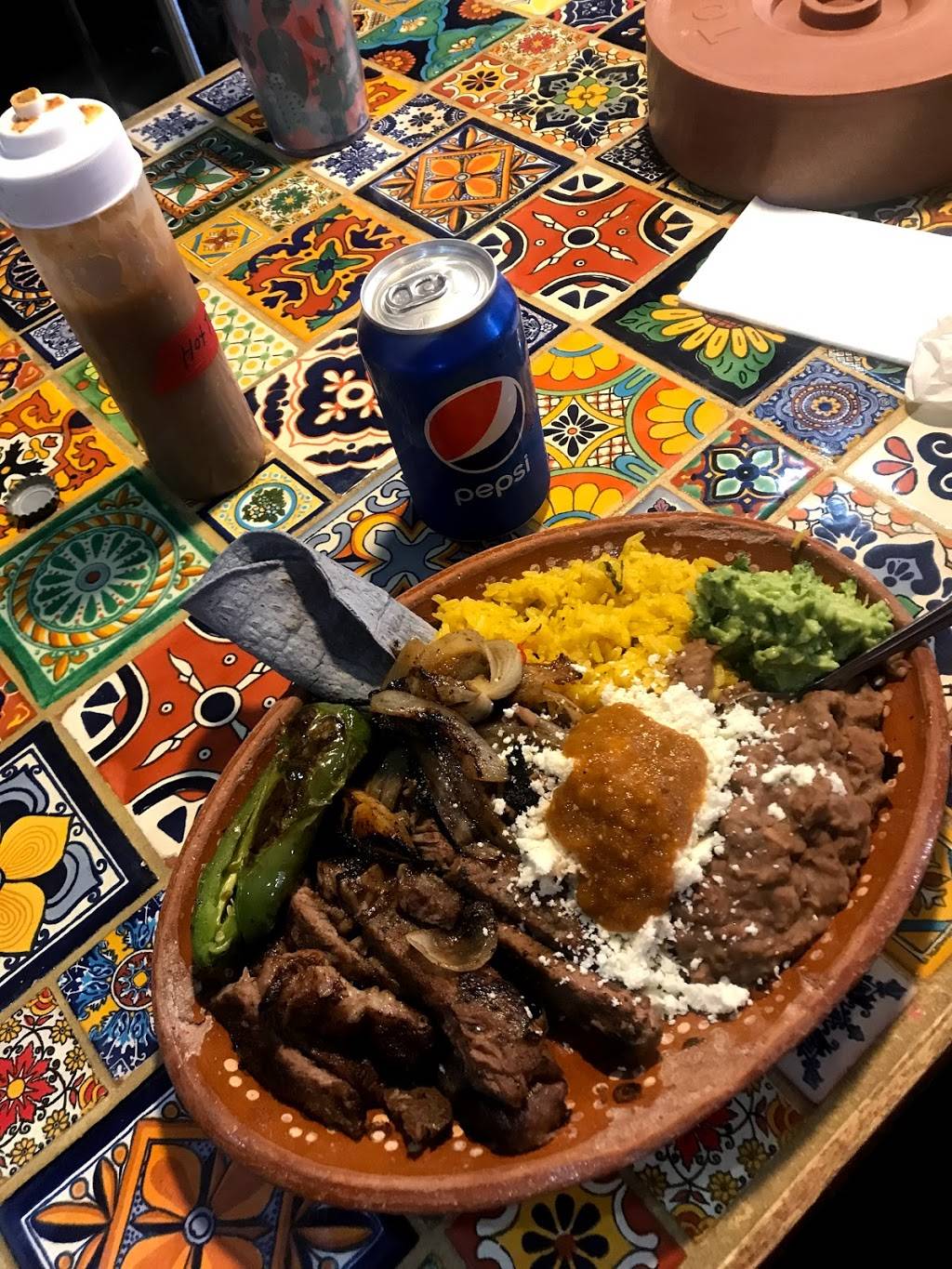 El Rincon Restaurant | restaurant | 469 N 10th St, Philadelphia, PA 19107, USA | 2159821082 OR +1 215-982-1082