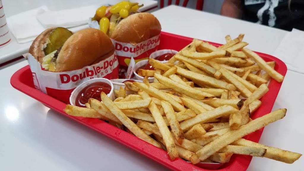 In-N-Out Burger | restaurant | 1375 Sunsweet Blvd, Yuba City, CA 95993, USA | 8007861000 OR +1 800-786-1000