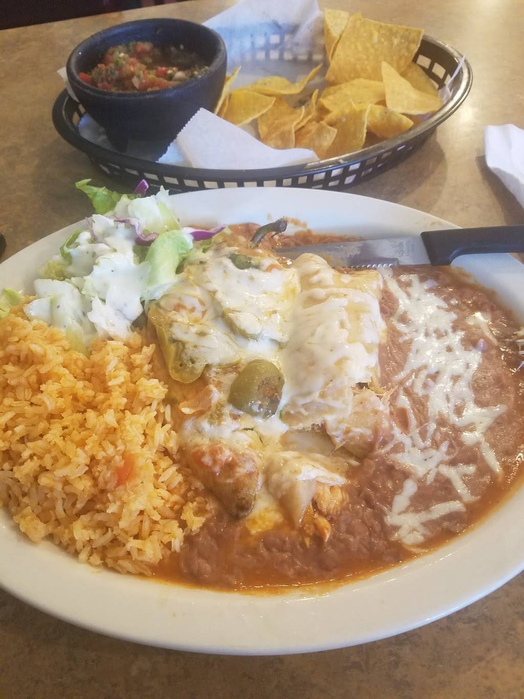 Mama Lupitas | restaurant | 321 Salinas St, Salinas, CA 93901, USA | 8314245300 OR +1 831-424-5300