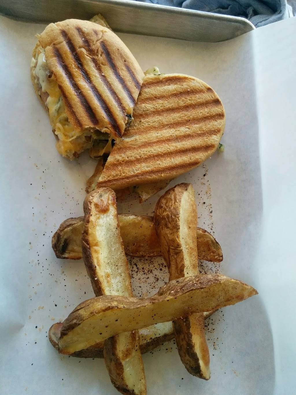 Fresh Potato Factory | restaurant | 9420 Reseda Blvd #6, Northridge, CA 91324, USA | 8188868156 OR +1 818-886-8156