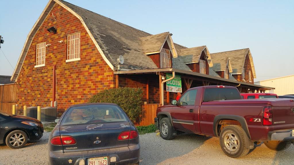 Mclintocks Saloon & Steakhouse | restaurant | 24720 N Standard City Rd, Girard, IL 62640, USA | 2178546025 OR +1 217-854-6025